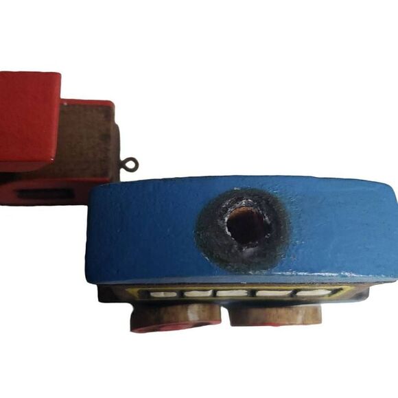 Vintage 1950s Toy Train Candle Holders - Picture 16 of 16